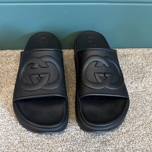 Gucci Men’s Black GG Sandals size 13